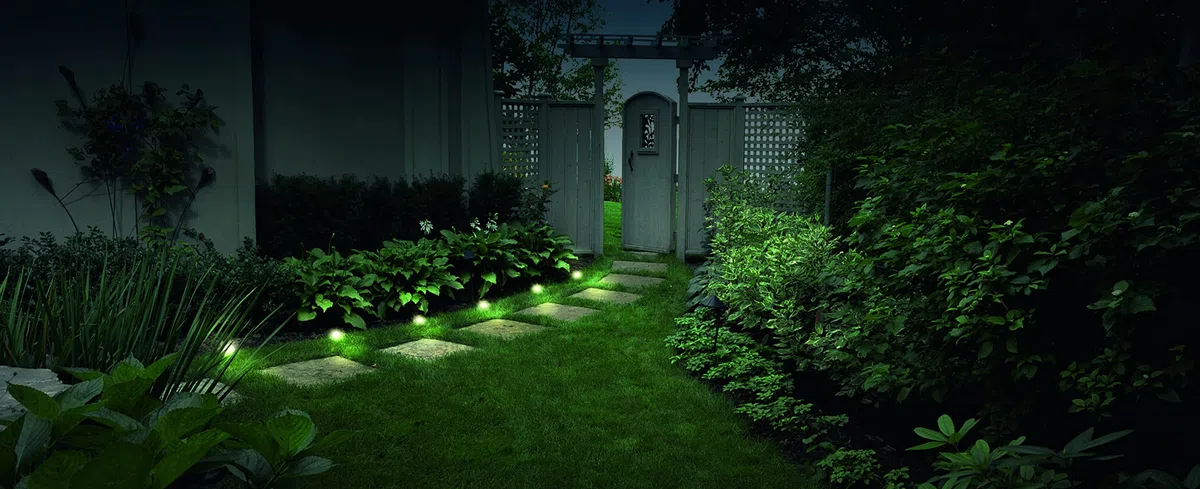 LEDVANCE Oprawa oświetleniowa ogrodowa LED: for uziemienie, ENDURA GARDEN DOT / 12 W, 220…240 V, kąt rozsyłu światła: 33°, Ciepły biały, 3000 K, materiał: polycarbonate (pc), IP65