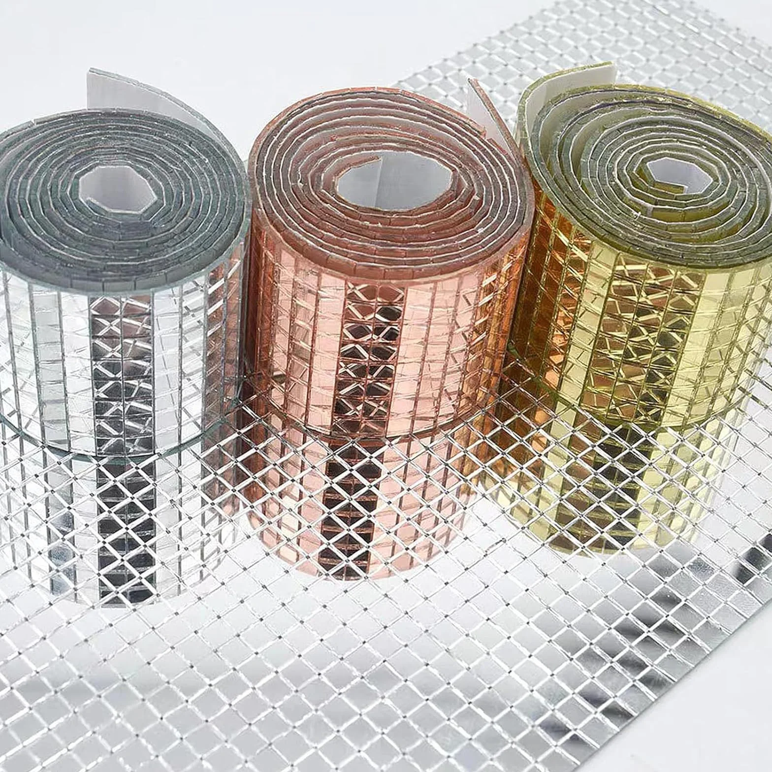 4 rolki 6400 sztuk samoprzylepnych mini luster, mini mozaikowe płytki lustrzane, samoprzylepne mini lustro, mozaika, kwadratowa mozaika, 5 x 5 mm, do samodzielnego wykonania rzemiosła, dekoracji